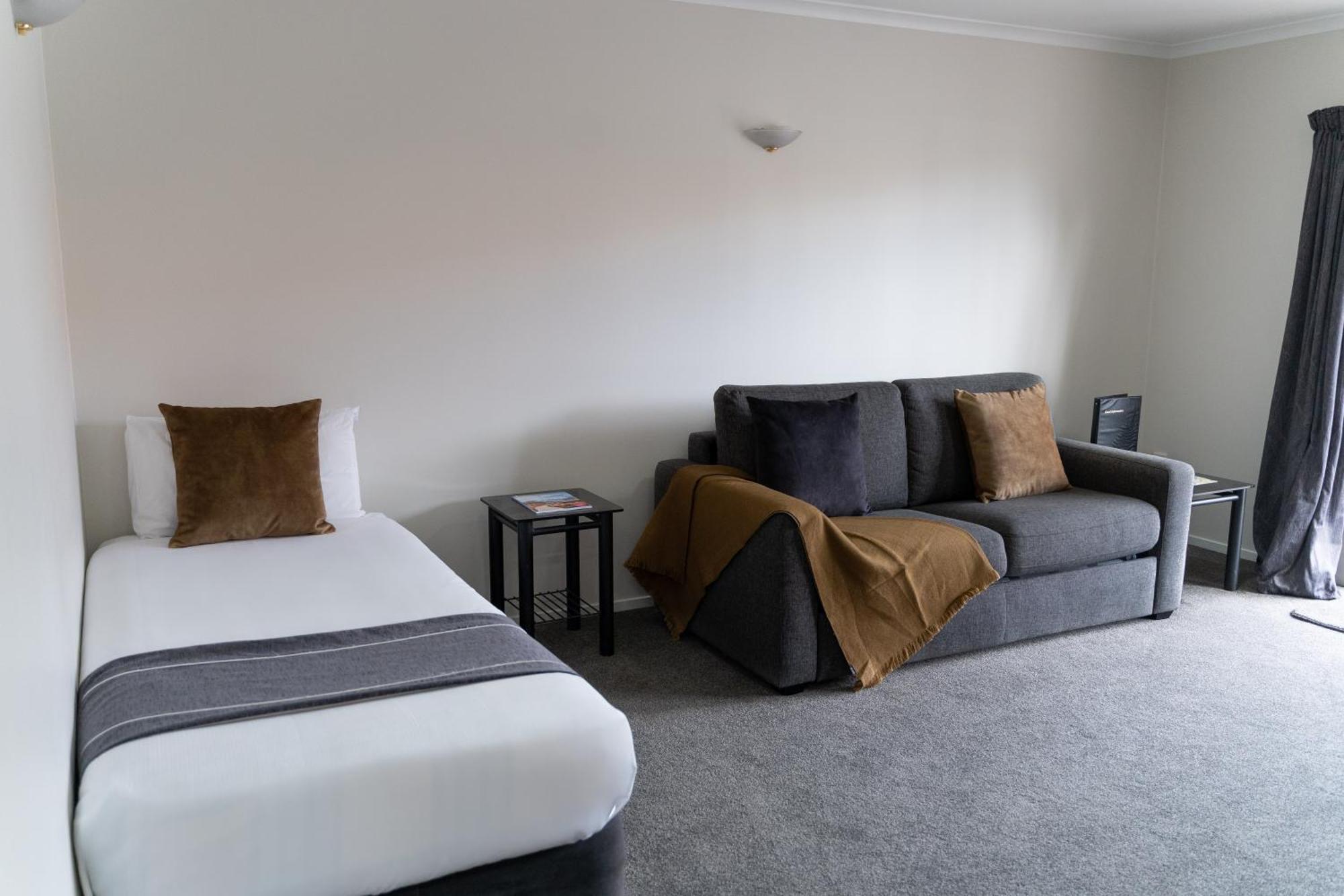 Pacific Coast Motor Lodge ฟากาทาเน ภายนอก รูปภาพ